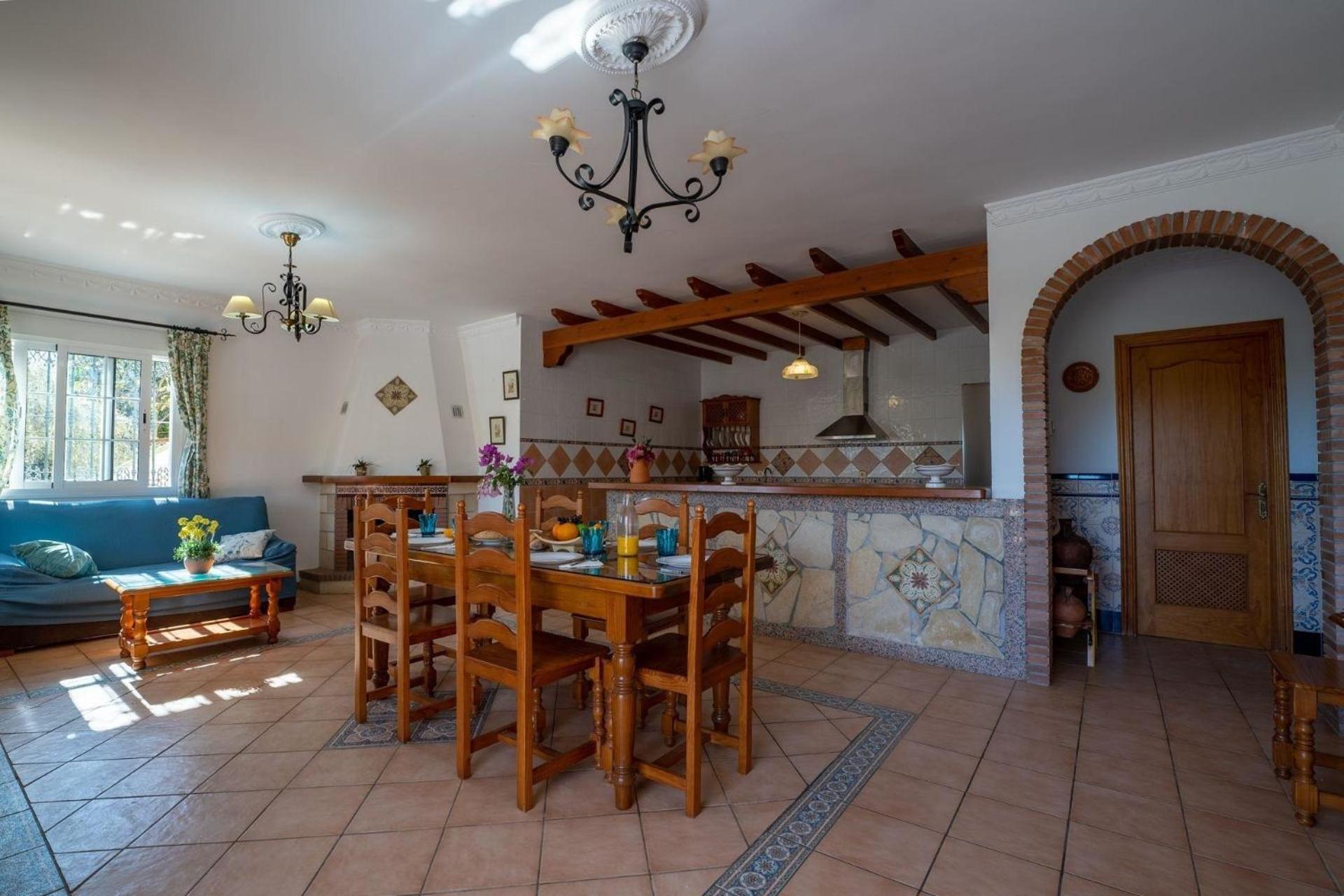 Mit Privatpool Fuer 10 Personen Ca 280 Qm In Nerja, Andalusien Costa Del Sol