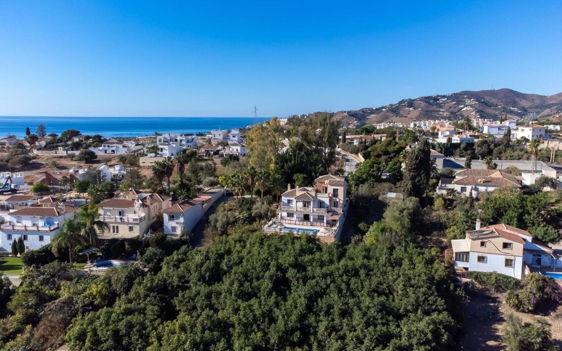 Mit Privatpool Fuer 10 Personen Ca 280 Qm In Nerja, Andalusien Costa Del Sol