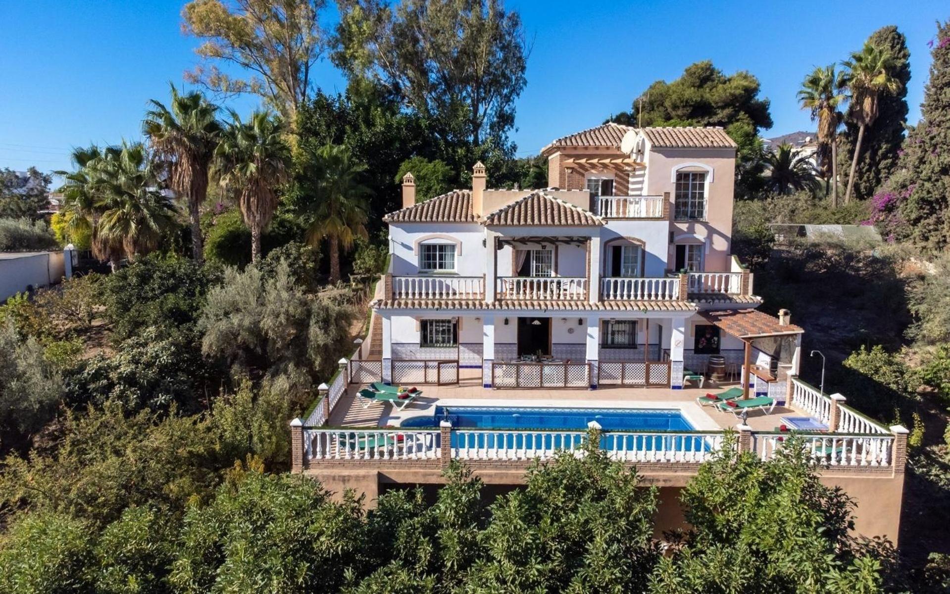 Semesterbostad Mit Privatpool Fuer 10 Personen Ca 280 Qm In Nerja, Andalusien Costa Del Sol *