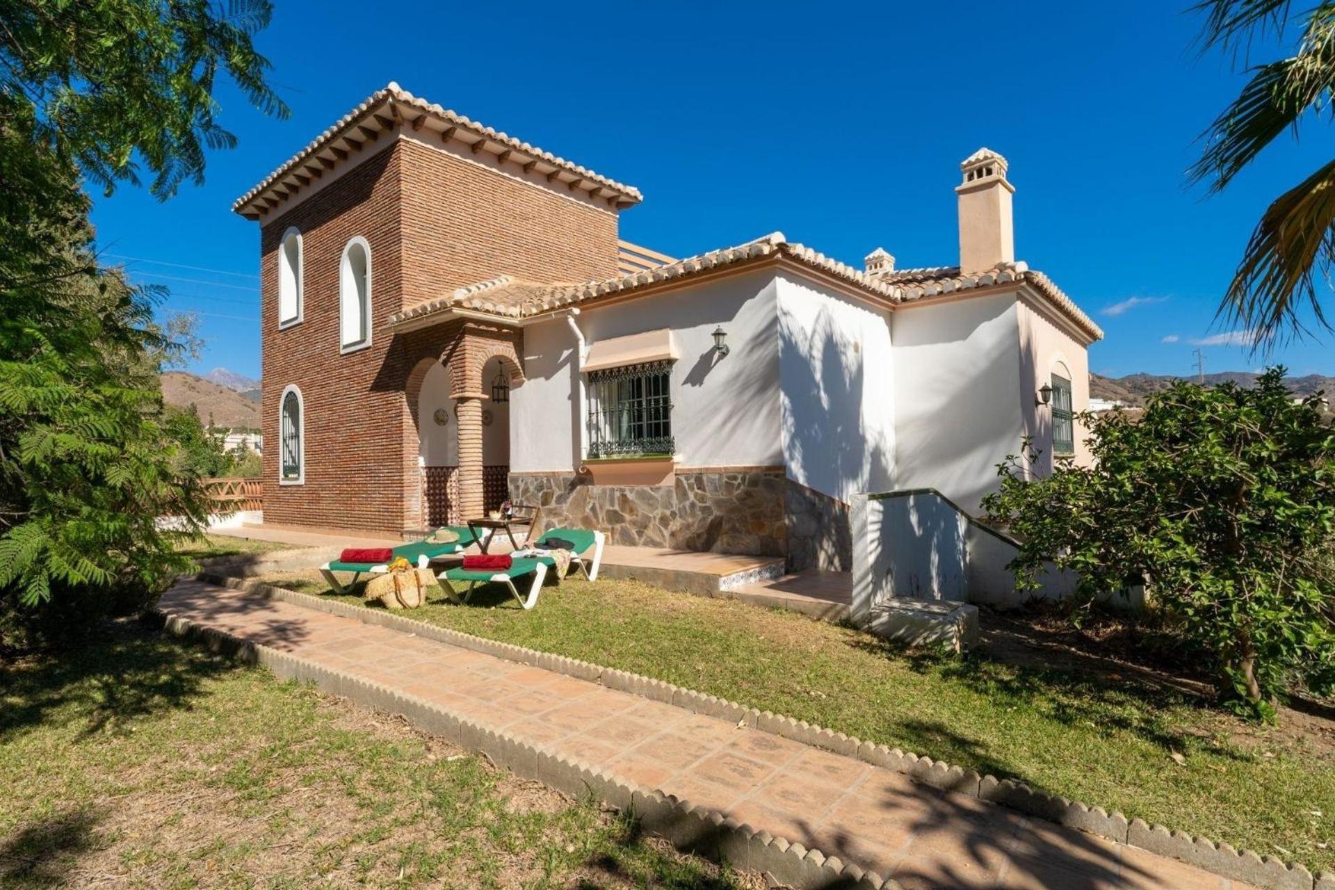 Mit Privatpool Fuer 10 Personen Ca 280 Qm In Nerja, Andalusien Costa Del Sol Nerja
